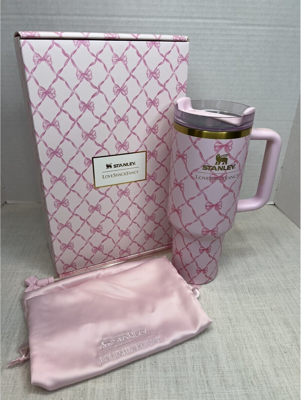 Stanley 1913 x Love Shack Fancy Baby Bow Pink Peppermint 40oz Holiday Quencher.